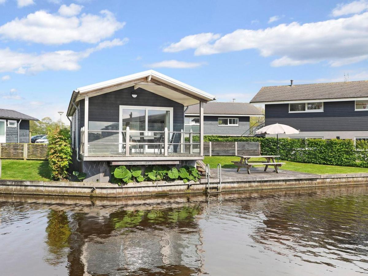 Landal Waterpark Sneekermeer Hotell Terherne Exteriör bild